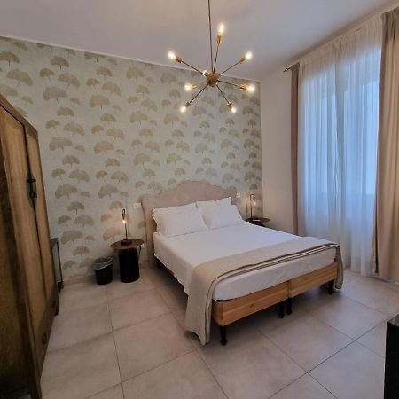 Dimora Giusti Bed and Breakfast Lecce Exteriör bild
