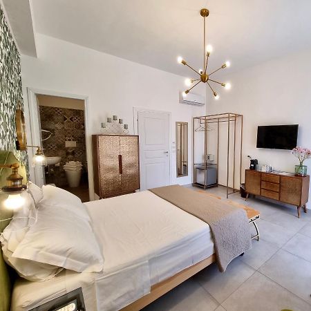 Dimora Giusti Bed and Breakfast Lecce Exteriör bild