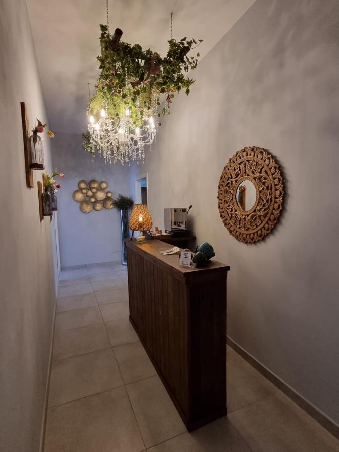 Dimora Giusti Bed and Breakfast Lecce Exteriör bild