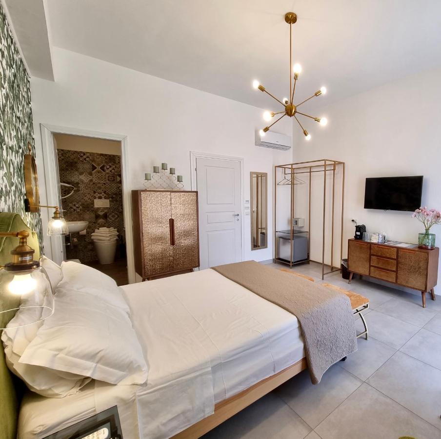 Dimora Giusti Bed and Breakfast Lecce Exteriör bild