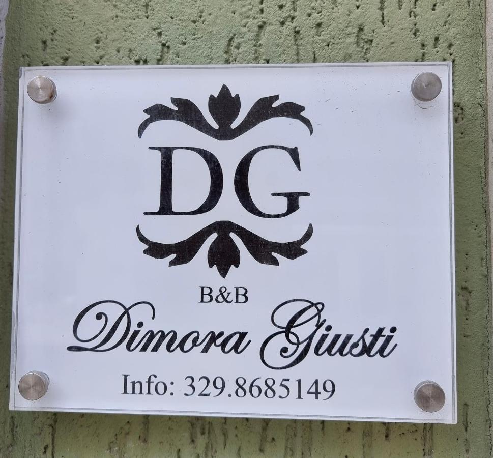 Dimora Giusti Bed and Breakfast Lecce Exteriör bild