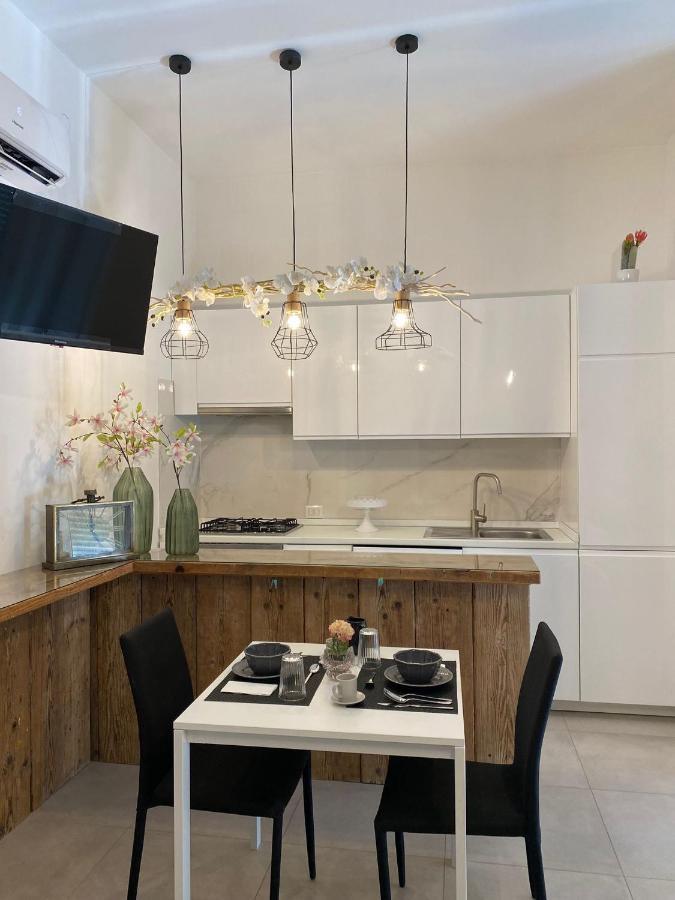 Dimora Giusti Bed and Breakfast Lecce Exteriör bild
