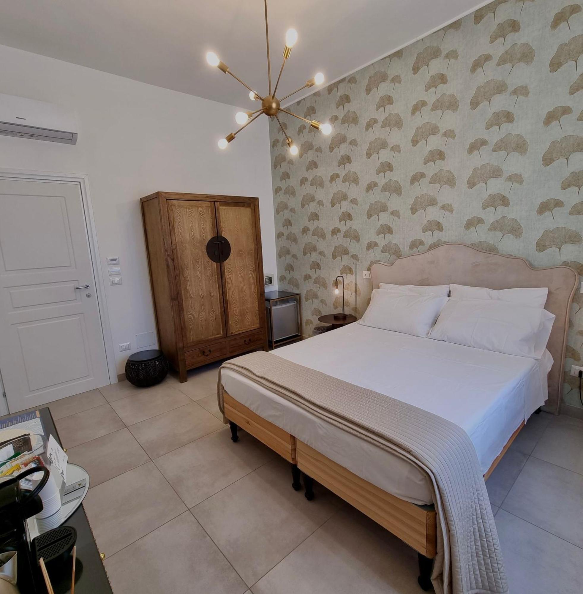 Dimora Giusti Bed and Breakfast Lecce Exteriör bild